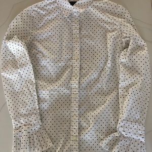 Classic polka dot Banana Republic shirt!